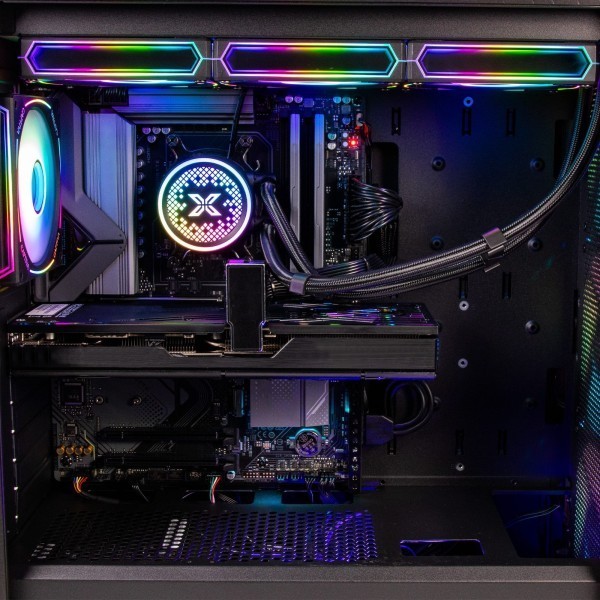 Captiva PC Highend Gaming I98-863 (i7-14700KF/RTX5070 12GB GDDR7/SSD 1TB/32GB/WLAN/Windows 11 Home 64-bit)