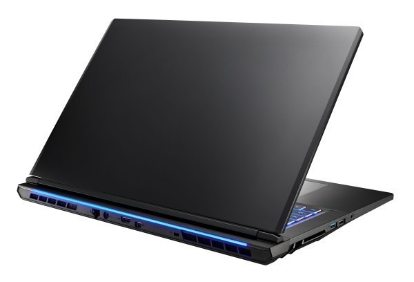 Captiva Notebook Highend Gaming I98-031CH i7-13620H (17.3", 16GB, 1TB SSD, GeForce RTX 5070 8GB, Win 11 Pro)